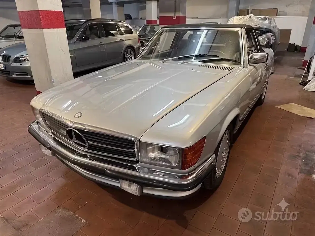 Usata Mercedes SL420 188 CV (138 kW) 1986 Grigio Cabrio
