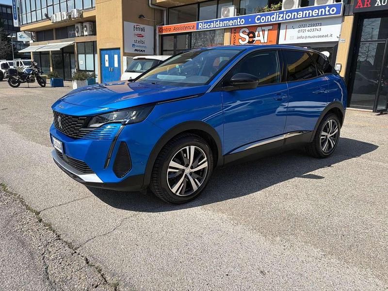 Usata Peugeot 3008 Allure 131 CV (96 kW) 2022 Blu/azzurro SUV