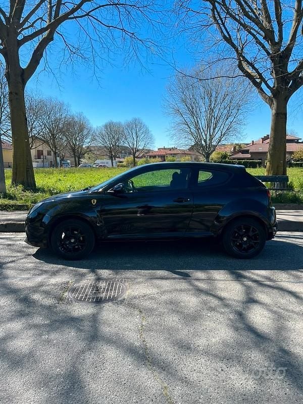Usata Alfa Romeo MiTo 70 CV (51 kW) 2012 Nero Utilitaria