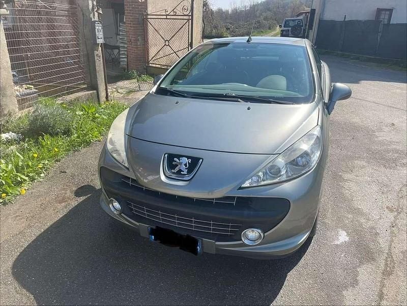 Usata Peugeot 207 CC 120 CV (88 kW) 2009 Argento Cabrio