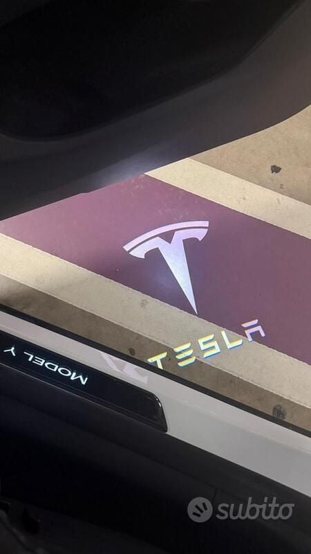 Usata Tesla Model Y 88 kW (120 CV) 2022 Bianco SUV
