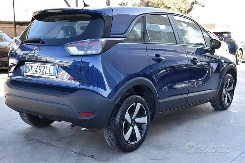 Usata Opel Crossland Edition 110 CV (80 kW) 2022 Blu/azzurro SUV