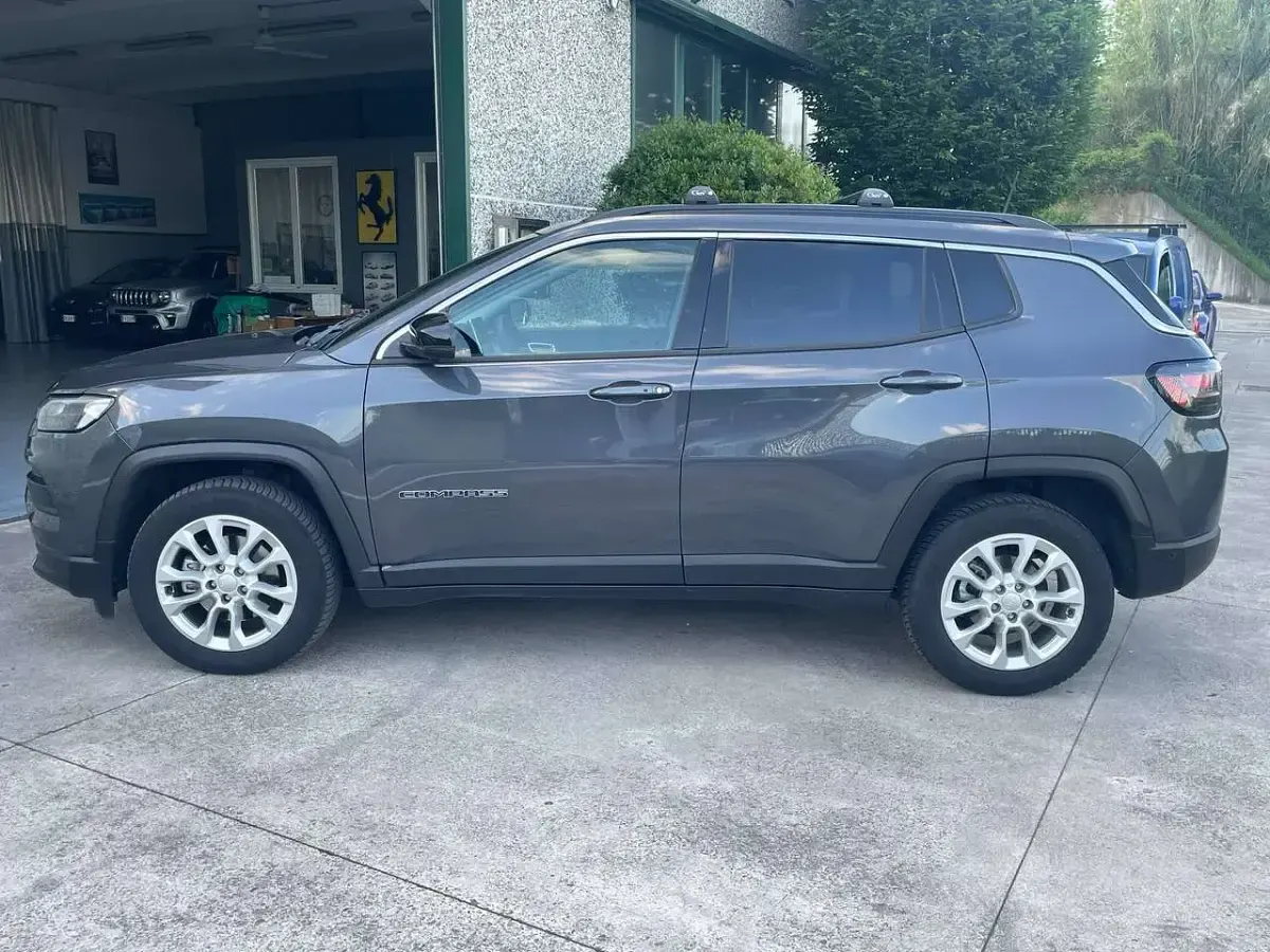 Usata Jeep Compass Limited 131 CV (96 kW) 2022 Grigio SUV