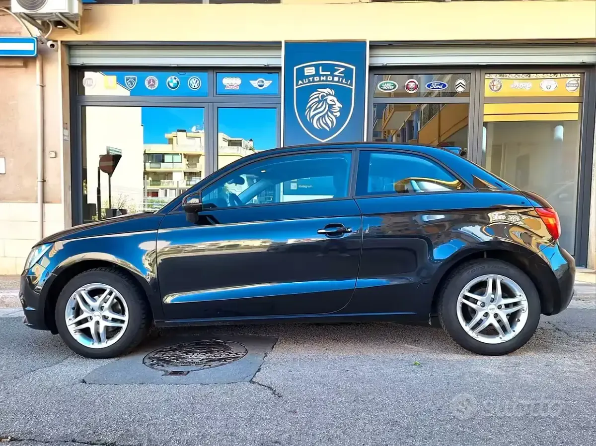 Usado Audi A1 Ambition 90 CV (66 kW) 2012 Negro Utilitario