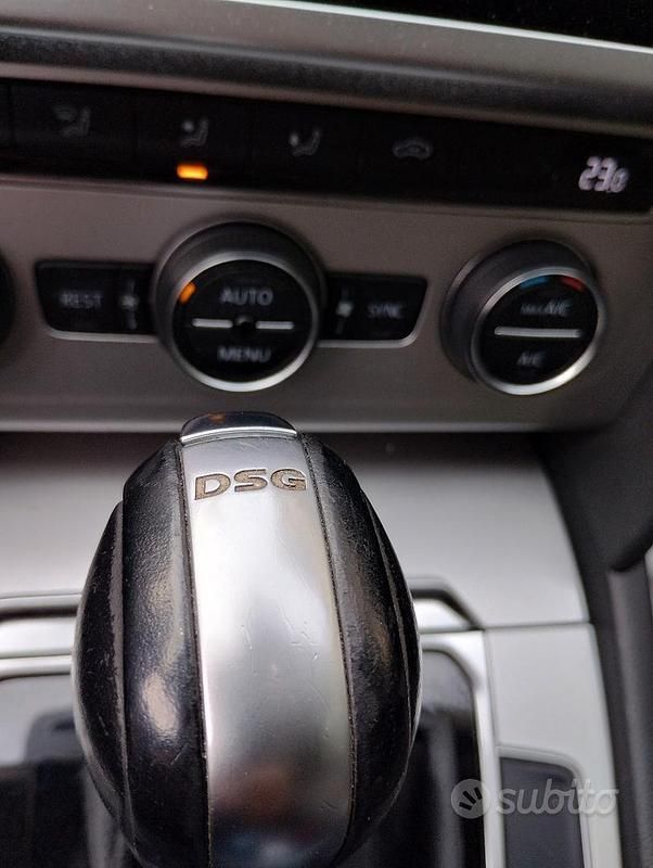 Usata VW Passat 120 CV (88 kW) 2018 Grigio Station wagon