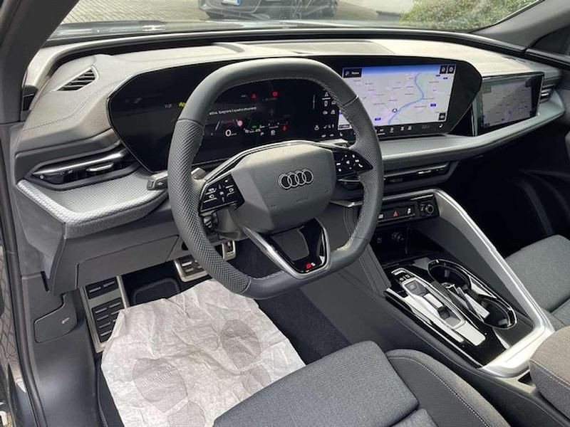 Nuova Audi Q5 Sportback S-Line 204 CV (150 kW) 2025 Grigio daytona SUV