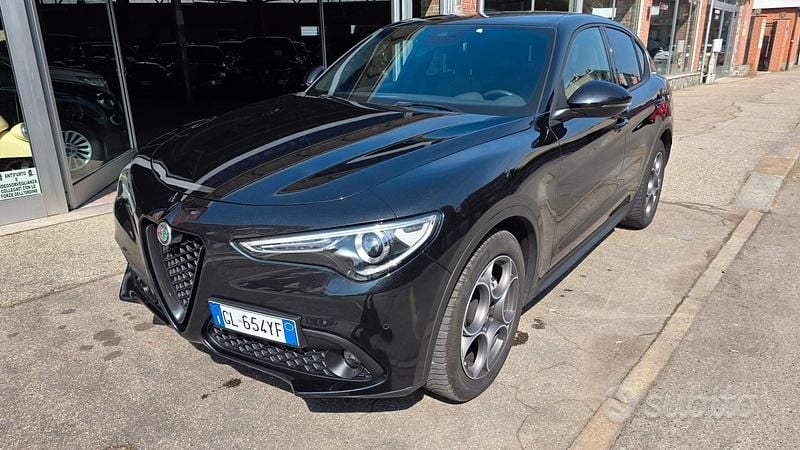 Usata Alfa Romeo Stelvio Sprint 160 CV (117 kW) 2022 Nero SUV