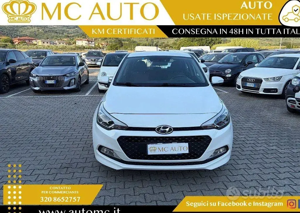 Usata Hyundai i20 Comfort 84 CV (61 kW) 2017 Bianco Berlina