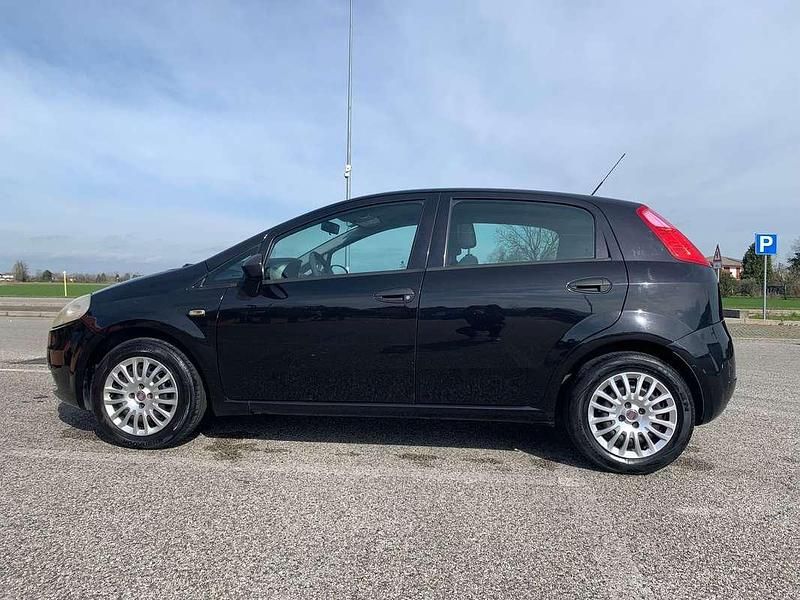 Usata Fiat Punto Evo 69 CV (50 kW) 2011 Nero Utilitaria