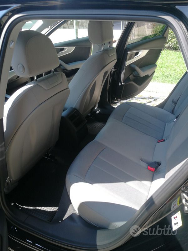 Usata Audi A4 150 CV (110 kW) 2017 Nero Station wagon