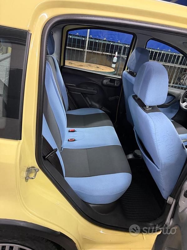 Usata Fiat Panda Climbing 59 CV (43 kW) 2009 Giallo Berlina