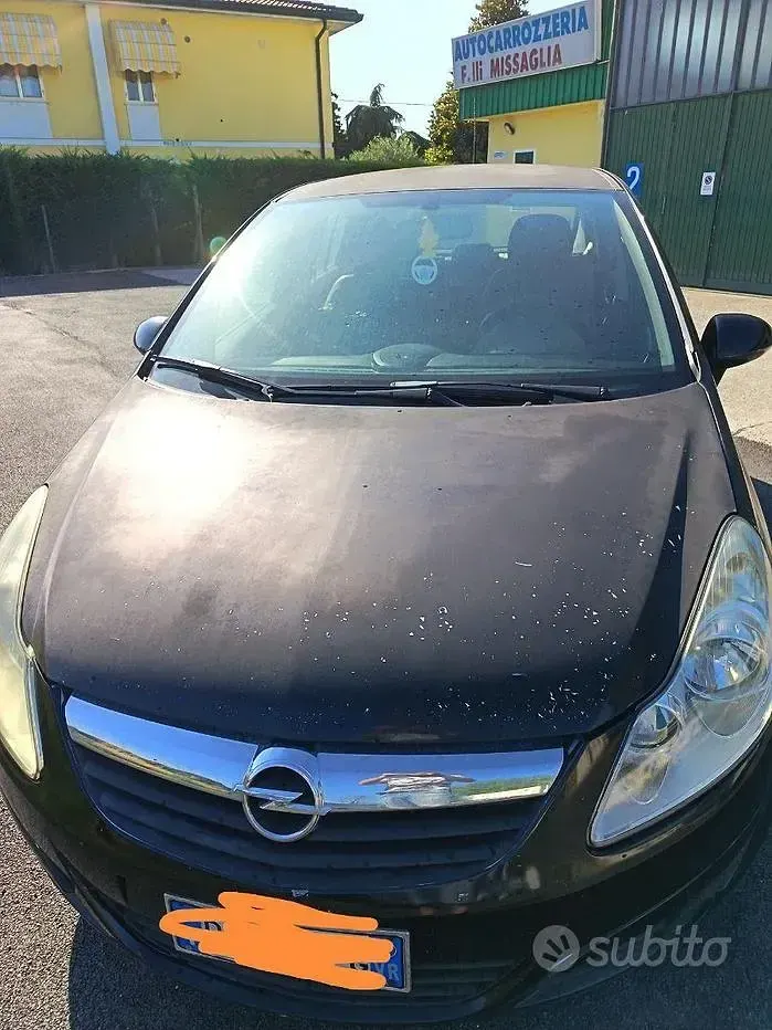 Usata Opel Corsa 69 CV (50 kW) 2007 Nero Utilitaria
