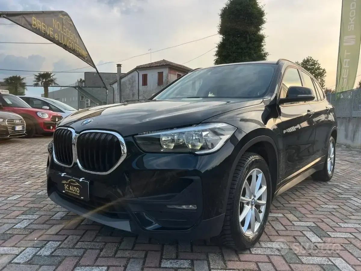 Usata BMW X1 Advantage 116 CV (85 kW) 2021 Nero SUV