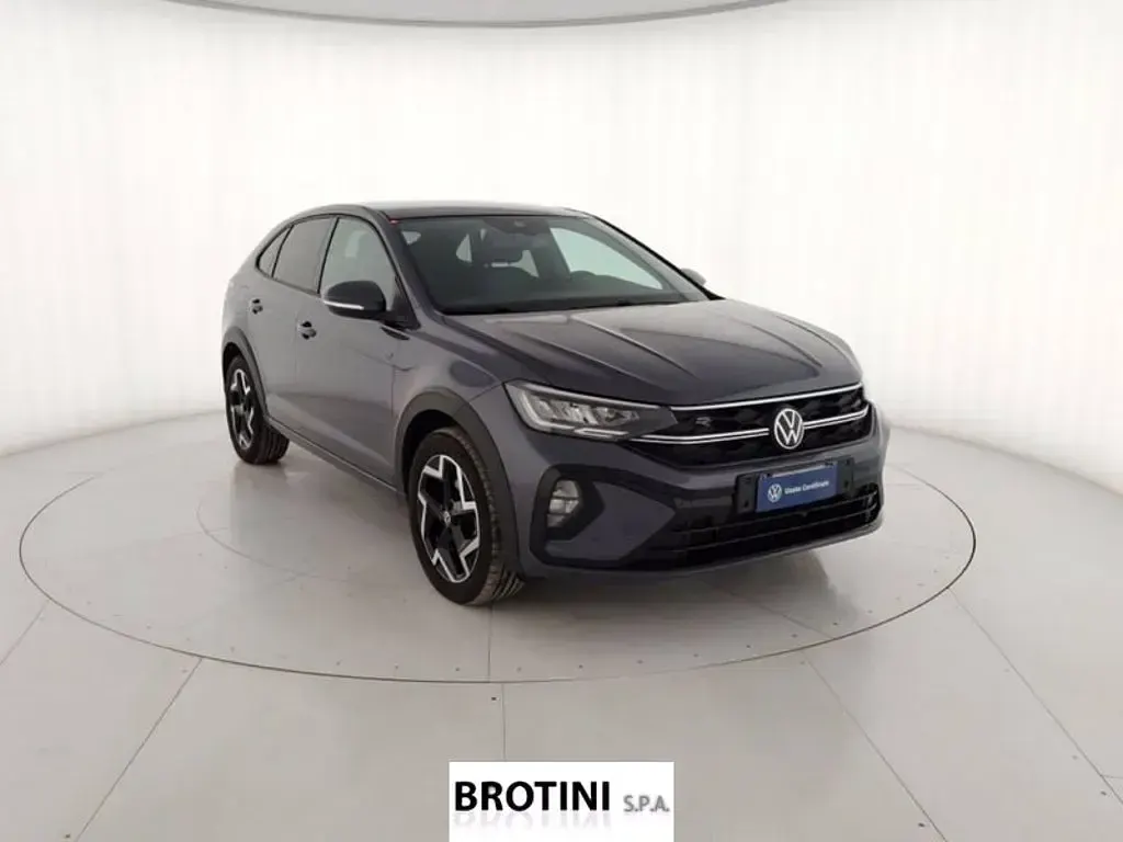 Usata VW Taigo R-line 116 CV (85 kW) 2025 Grigio metallizzato SUV