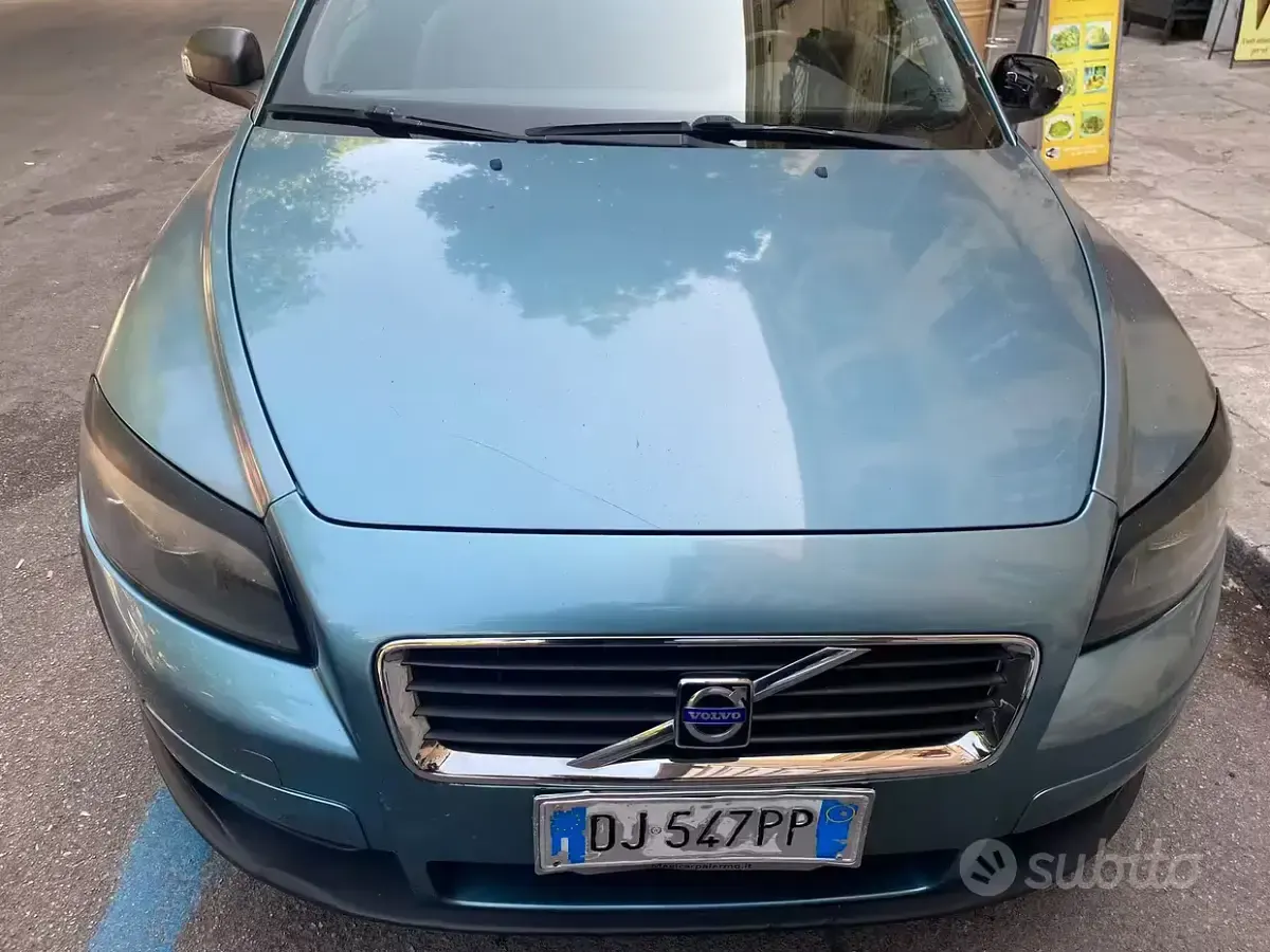 Usata Volvo C30 109 CV (80 kW) 2007 Verde Utilitaria