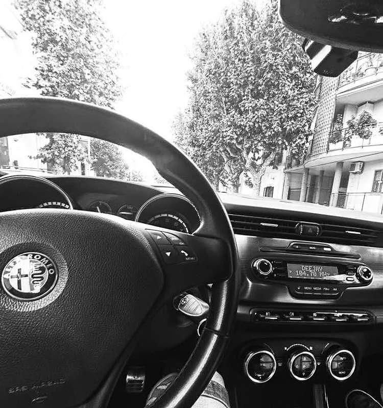 Usata Alfa Romeo Giulietta Distinctive 170 CV (125 kW) 2011 Bianco Utilitaria