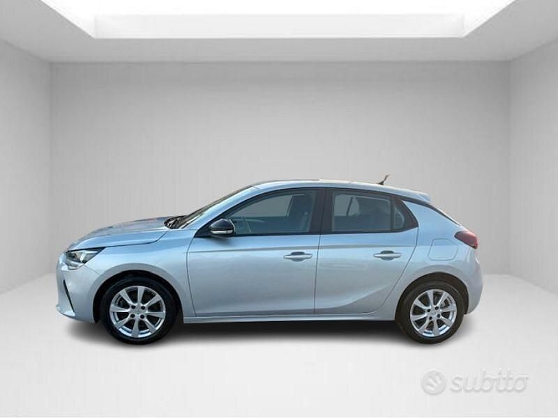 Usata Opel Corsa Edition 101 CV (74 kW) 2022 Grigio Utilitaria
