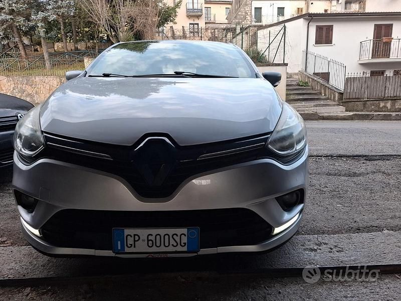 Usata Renault Clio IV 75 CV (55 kW) 2016 Grigio Berlina