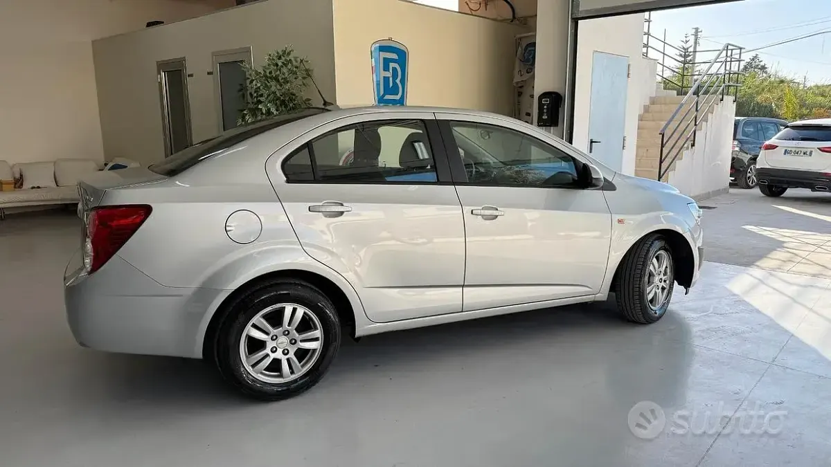 Usata Chevrolet Aveo LT 75 CV (55 kW) 2012 Grigio Berlina