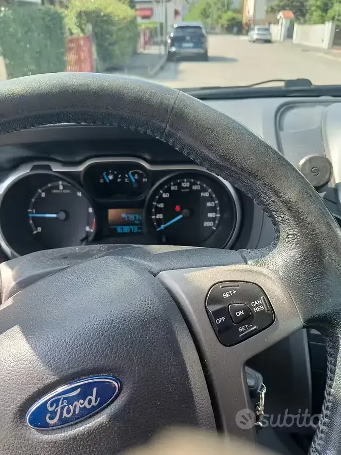 Usata Ford Ranger 200 CV (147 kW) 2014 Bianco Pick-up