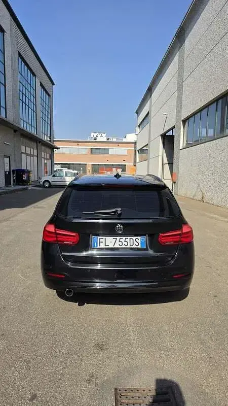 Usata BMW 318 Advantage 150 CV (110 kW) 2017 Nero Station wagon
