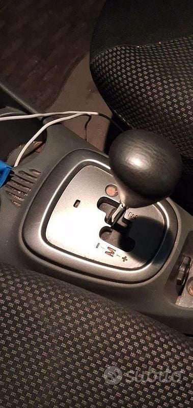 Usata Toyota Aygo 68 CV (50 kW) 2010 Grigio Utilitaria