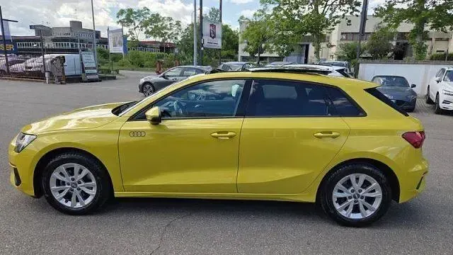 Usata Audi A3 Advanced 149 CV (109 kW) 2023 Giallo Berlina