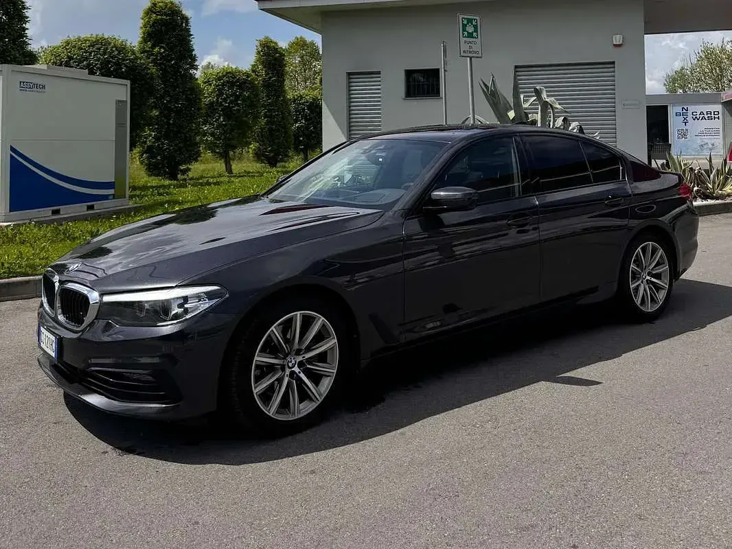 Usata BMW 520 190 CV (139 kW) 2019 Nero Berlina