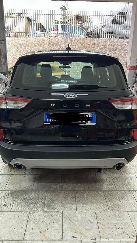 Usata Ford Kuga 2021 Nero SUV