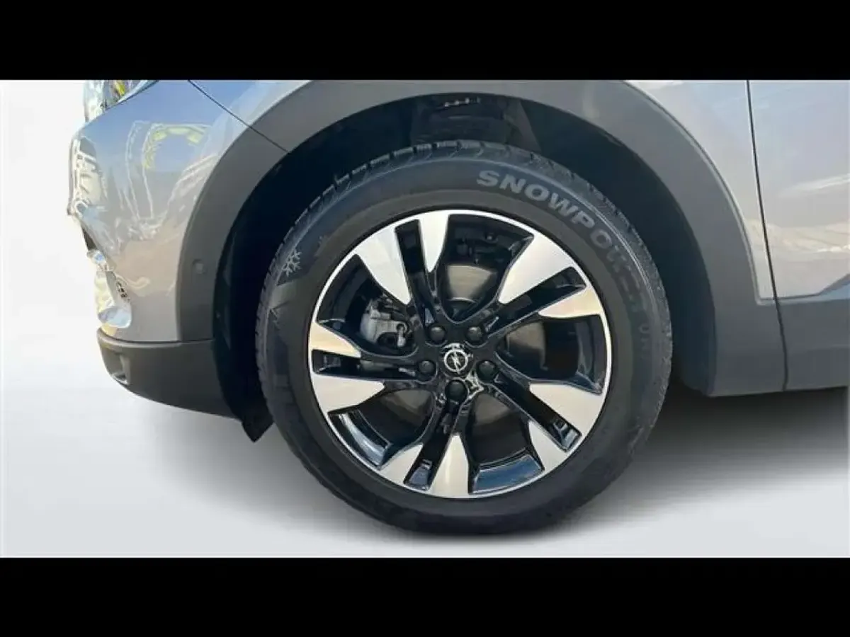 Usata Opel Grandland X Innovation 131 CV (96 kW) 2020 Grigio chiaro SUV