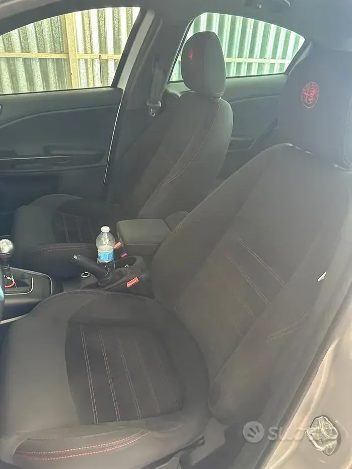 Usata Alfa Romeo Giulietta 150 CV (110 kW) 2017 Grigio Utilitaria