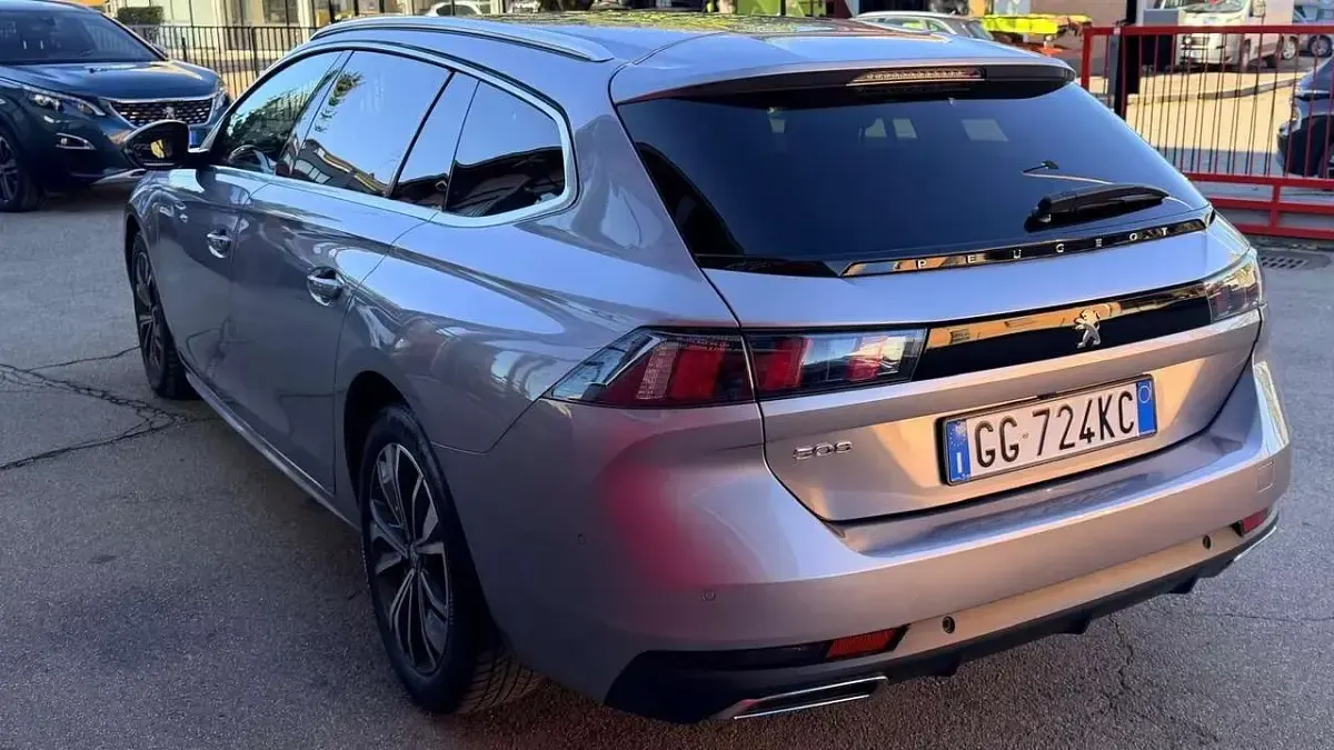 Usata Peugeot 508 Allure 131 CV (96 kW) 2021 Argento Station wagon