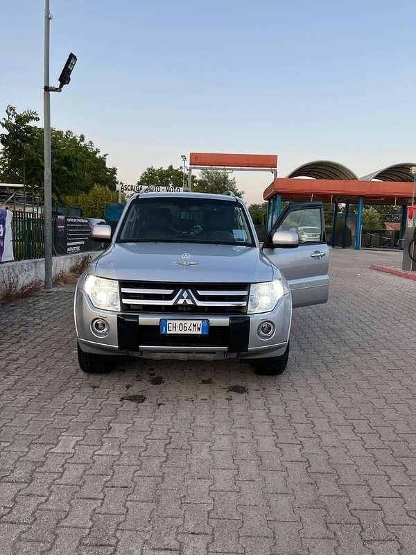 Usata Mitsubishi Pajero Instyle 200 CV (147 kW) 2011 SUV