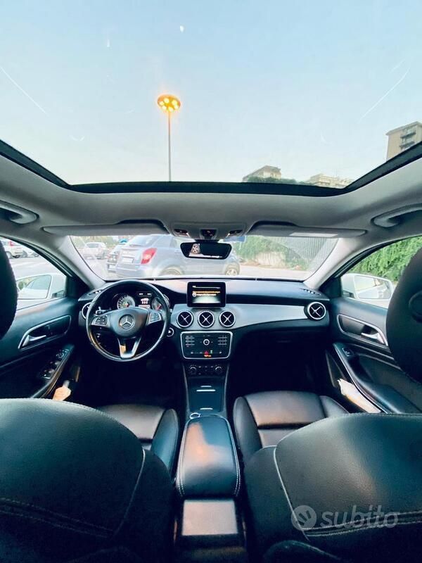 Usata Mercedes GLA200 136 CV (100 kW) 2015 Bianco SUV
