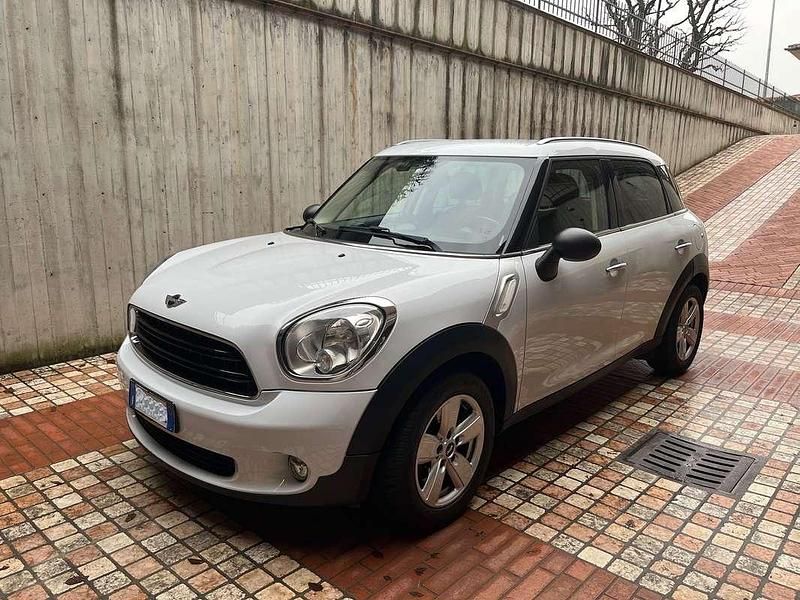 Usata Mini One D Business 90 CV (66 kW) 2014 Bianco Utilitaria