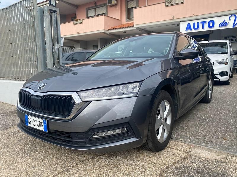 Other Usata 2023 Skoda Octavia Executive Station wagon | 19.990 € (Ottimo prezzo) - Immagine 1/4