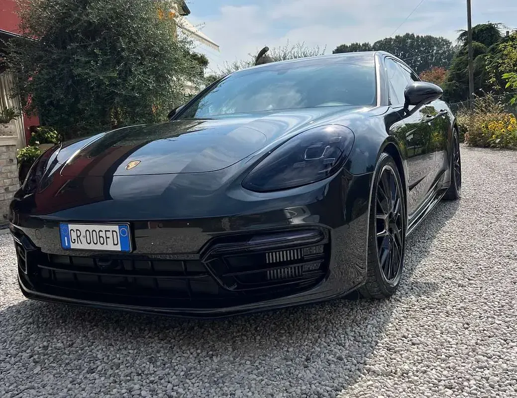 Usata Porsche Panamera S E-Hybrid Sport Turismo 330 CV (242 kW) 2019 Grigio Utilitaria