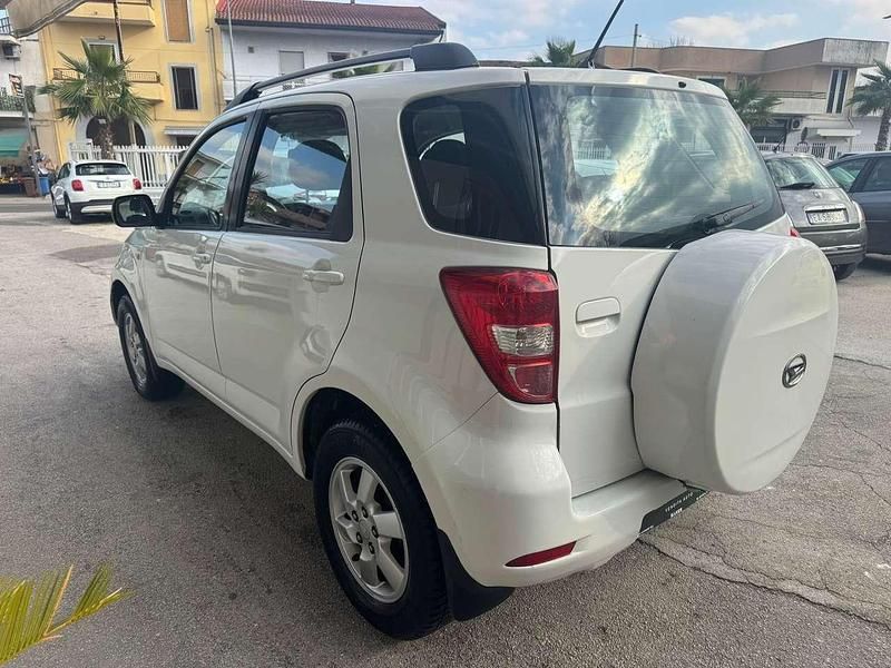 Usata Daihatsu Terios 86 CV (63 kW) 2008 Bianco SUV