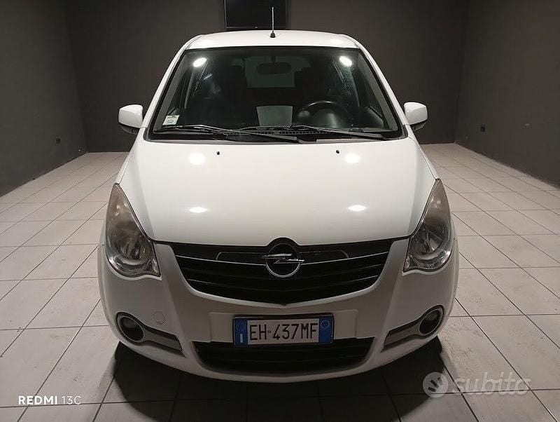 Usata Opel Agila 94 CV (69 kW) 2011 Bianco Utilitaria