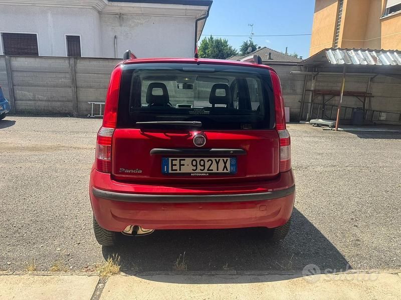 Usata Fiat Panda 69 CV (50 kW) 2011 Rosso Utilitaria