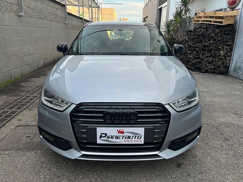 Usata Audi A1 Sportback Design 90 CV (66 kW) 2016 Argento Utilitaria