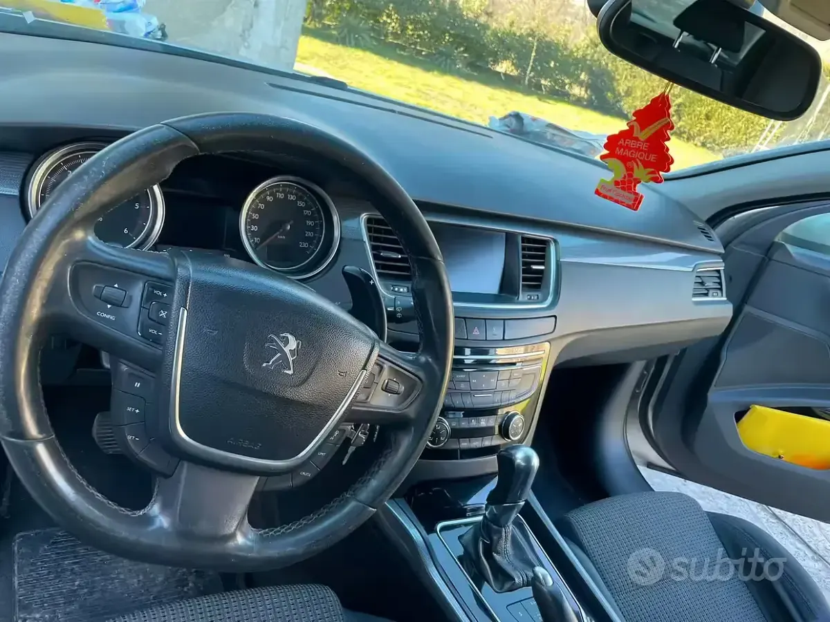 Gebraucht Peugeot 508 112 PS (82 kW) 2011 Grau Kombi