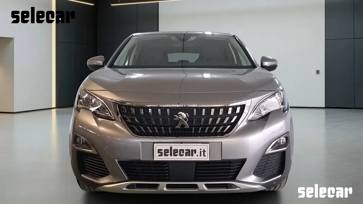 Usata Peugeot 3008 Allure 131 CV (96 kW) 2019 8e argento reflex metallizzato SUV
