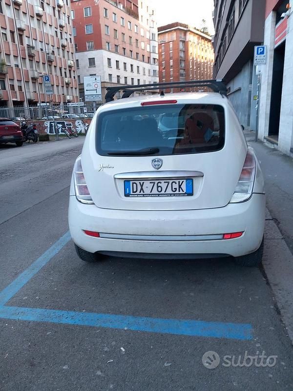 Usata Lancia Ypsilon 77 CV (56 kW) 2009 Bianco Utilitaria
