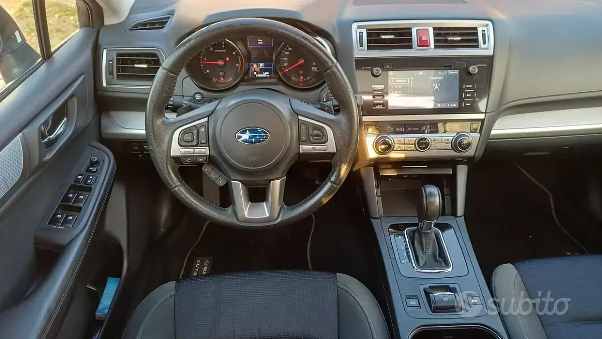 Usata Subaru Outback 150 CV (110 kW) 2017 Bianco Station wagon