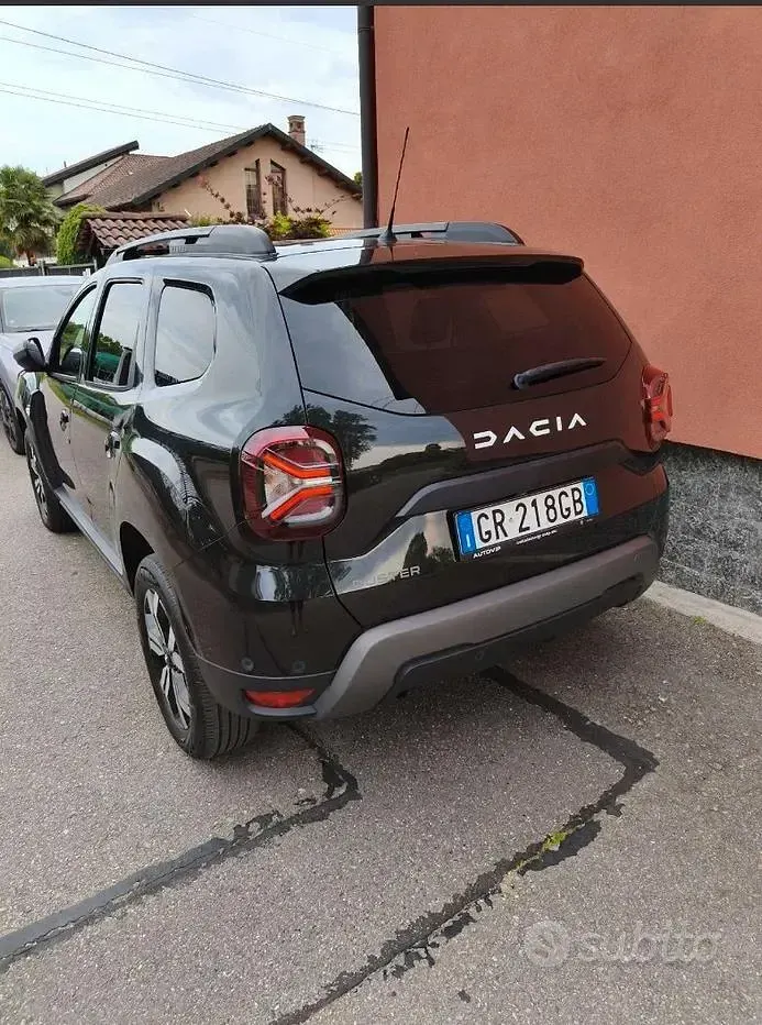 Usata Dacia Duster 101 CV (74 kW) 2023 Nero SUV