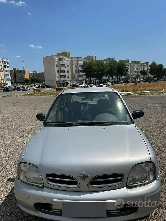 Usata Nissan Micra 60 CV (44 kW) 2000 Grigio Utilitaria