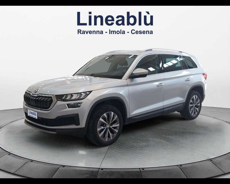 Argento Usata 2023 Skoda Kodiaq Style SUV | 29.900 € (Cara) - Immagine 1/4