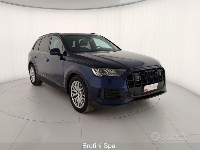 Usata Audi Q7 Sport 286 CV (210 kW) 2023 Blu navarra metallizzato SUV