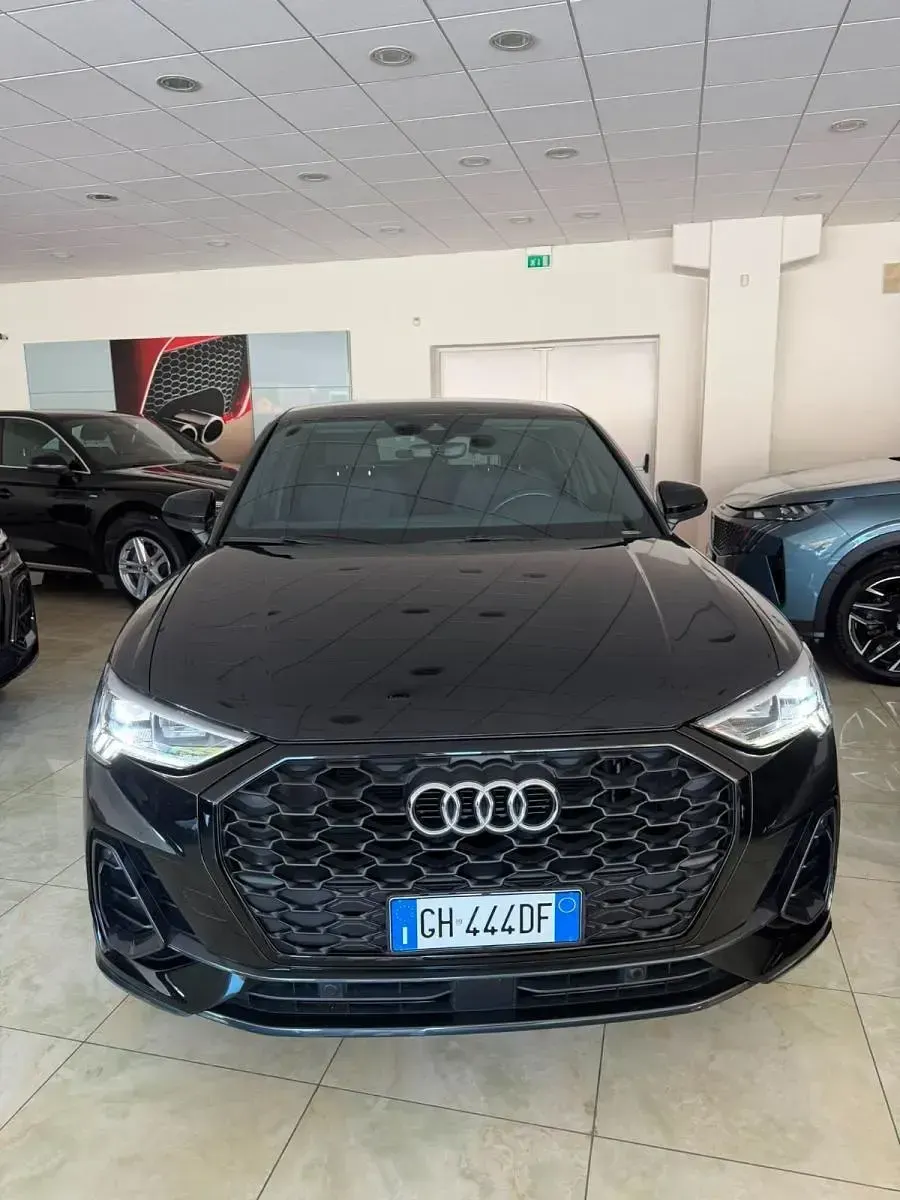 Usata Audi Q3 Sportback S-Line 150 CV (110 kW) 2021 Nero SUV